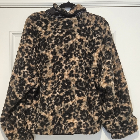 NWT Johnny Was Calme Fleece Shapra Jacket Black and Tan Floral Printed - Picture 6 of 14